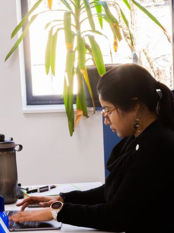 personne formée par voyelle formation